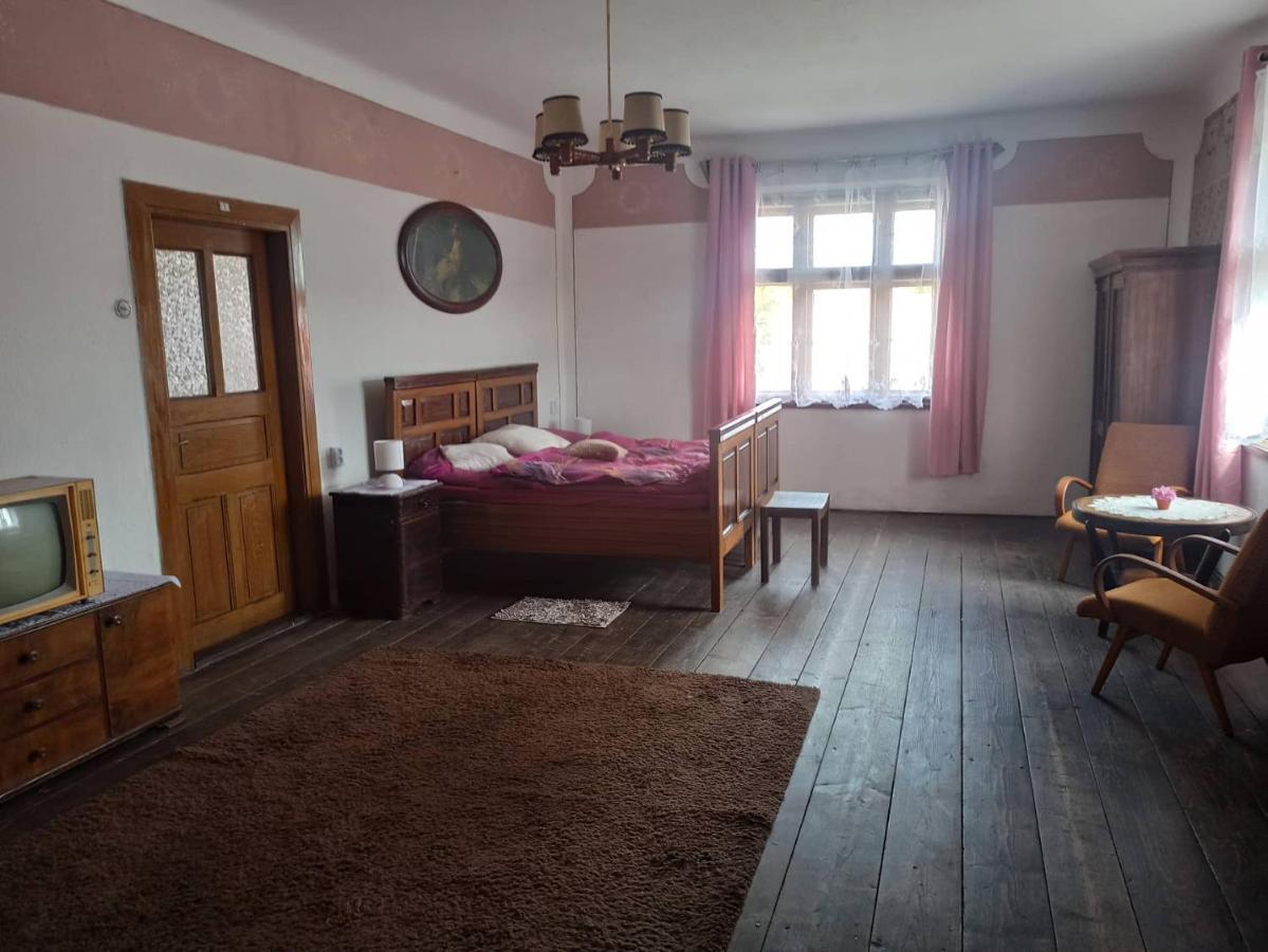 Apartman Menany Екстериор снимка