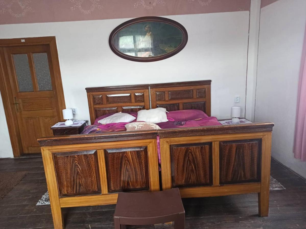Apartman Menany Екстериор снимка