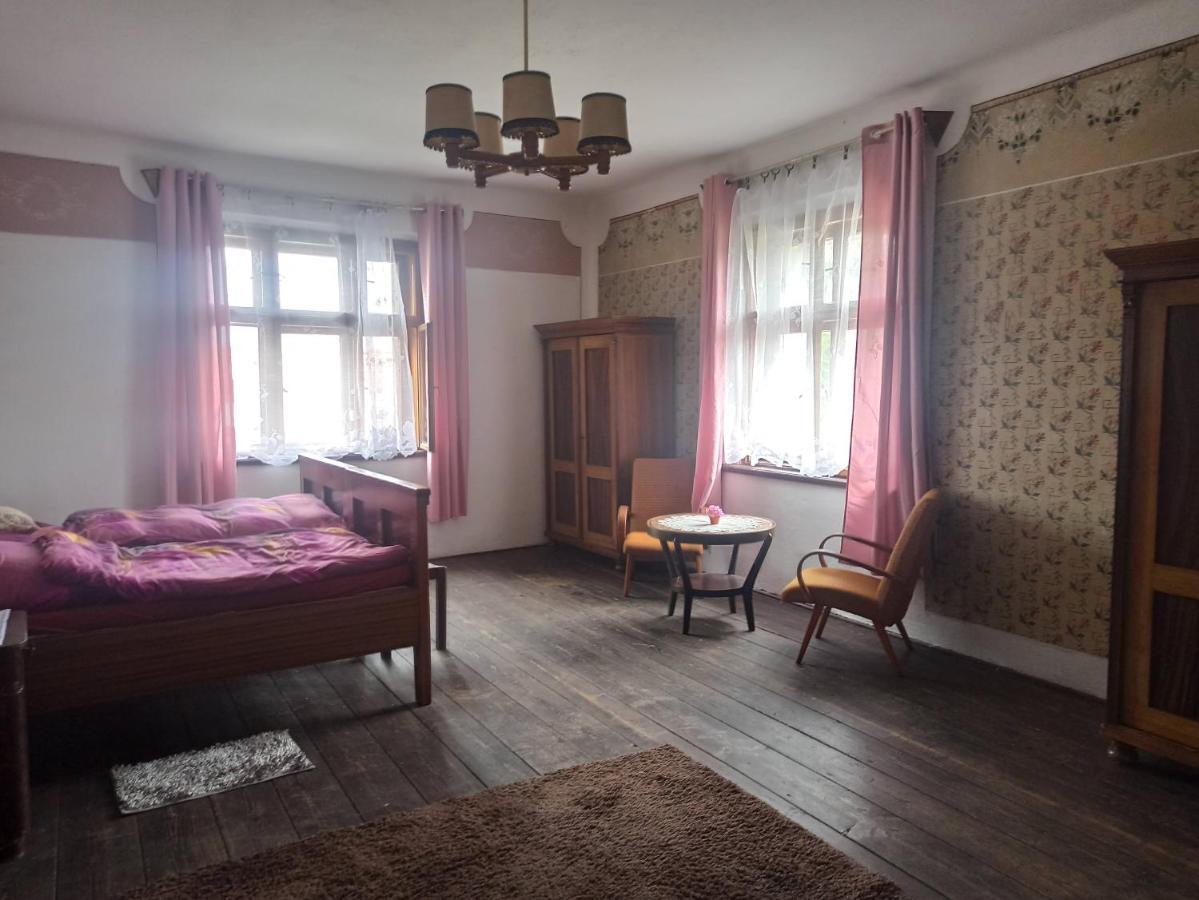 Apartman Menany Екстериор снимка